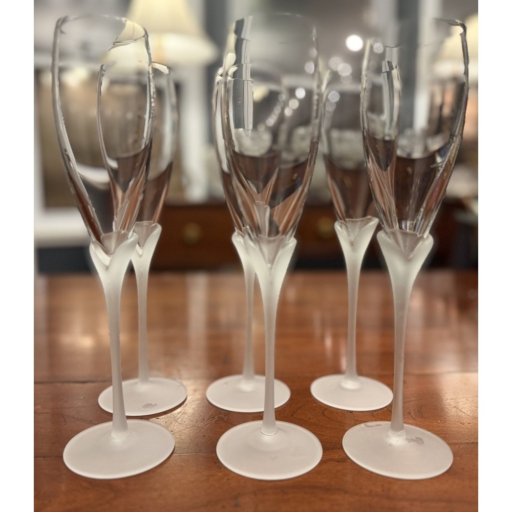 Set of 6 Vintage Colony Crystal Amaryllis Satin Fluted Champagne Glasses